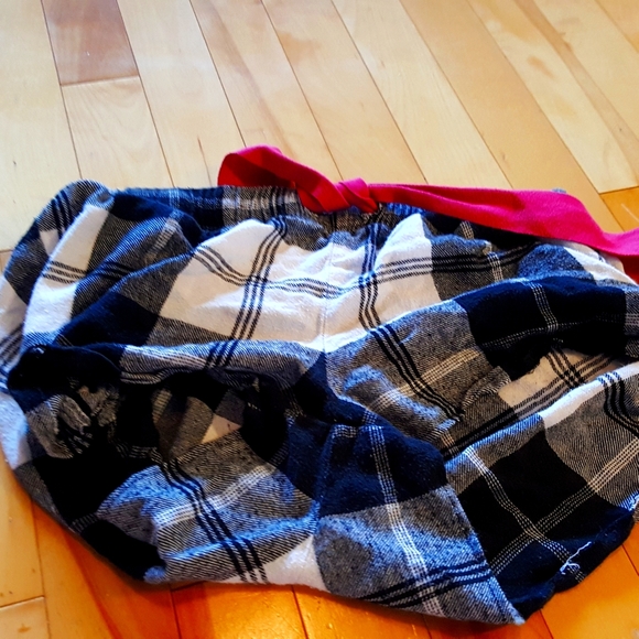 PJ SALE - Picture 1 of 5